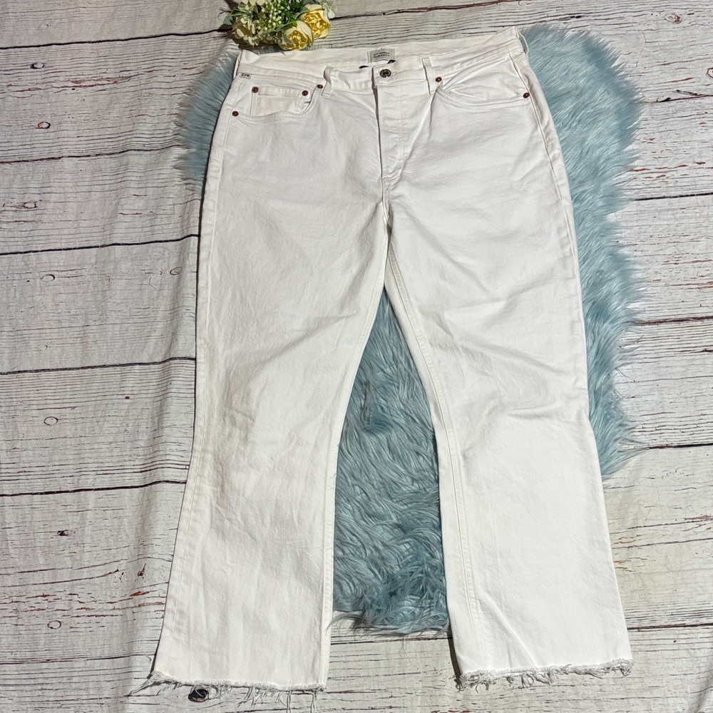 Citizens Of Humanity Isola High Rise Cropped Bootcut Jeans in Plaster Sz 31
